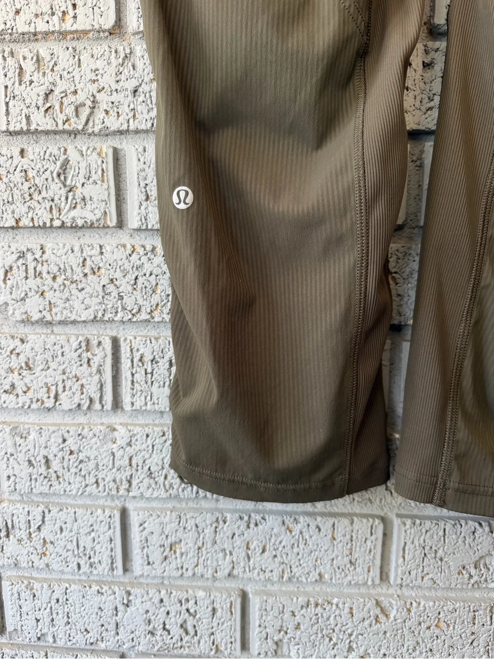 Lululemon Dance Studio Mid-Rise Cropped Pant 25